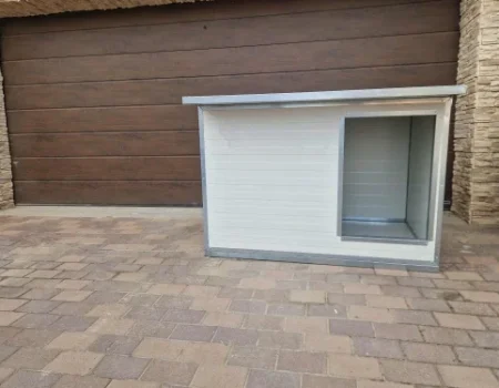 Szendvicspanel kutyaház_Atkár