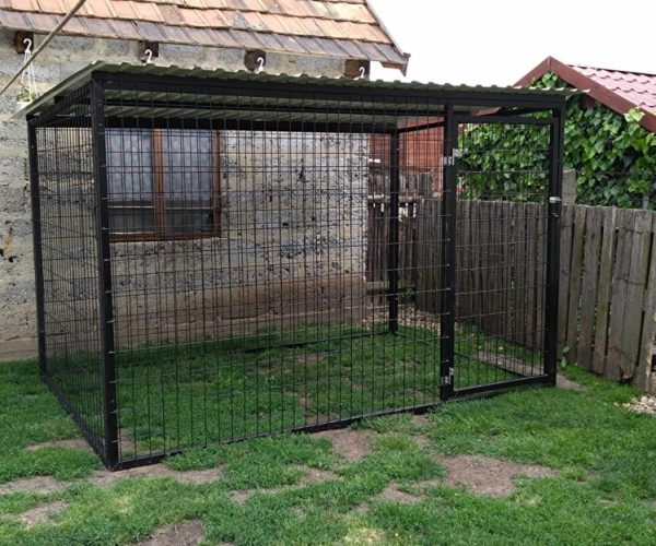 Könnyűszerkezetes kennel